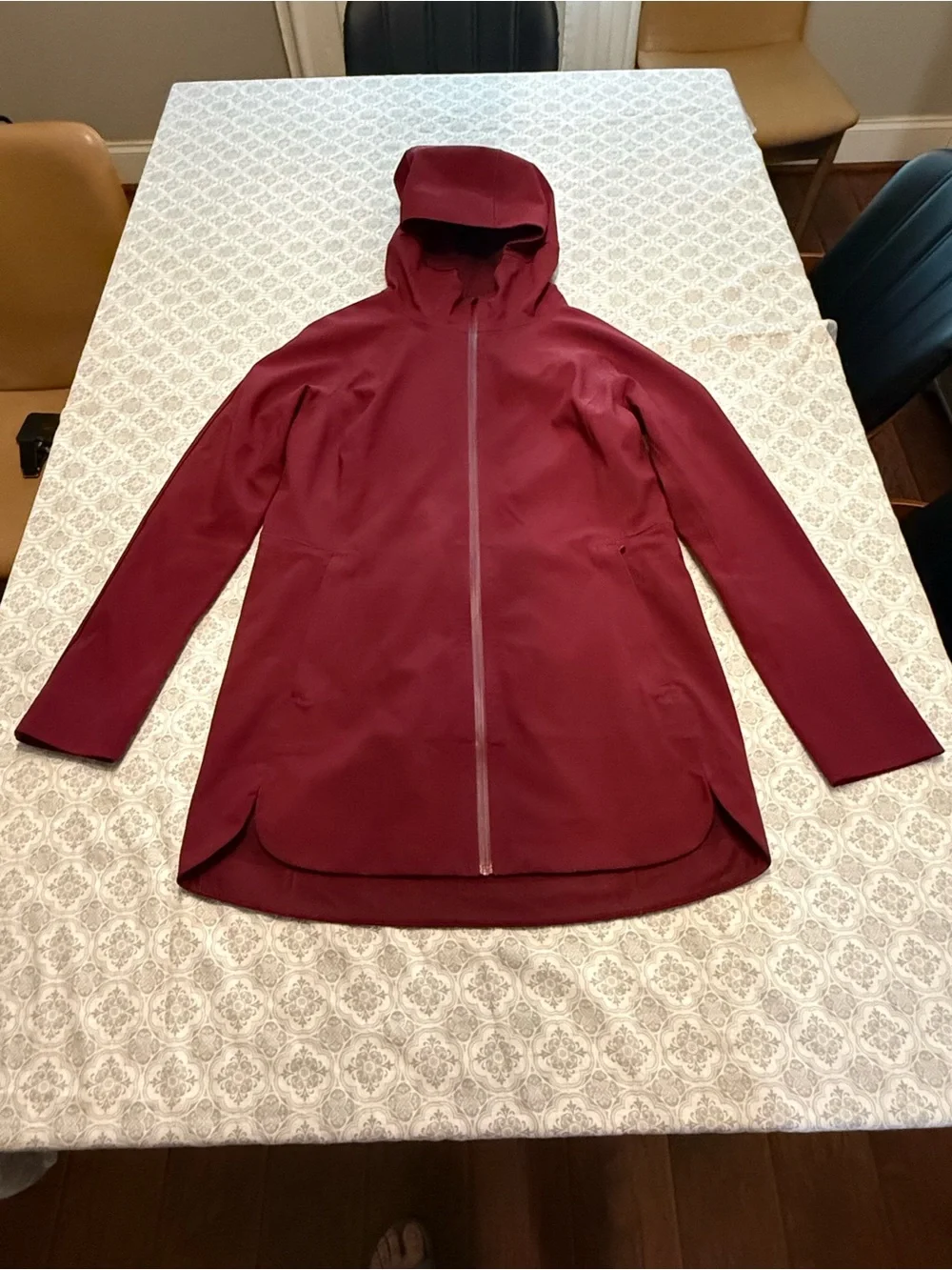 Lululemon Glyde Along Sottshell Deep Ruby Size 6